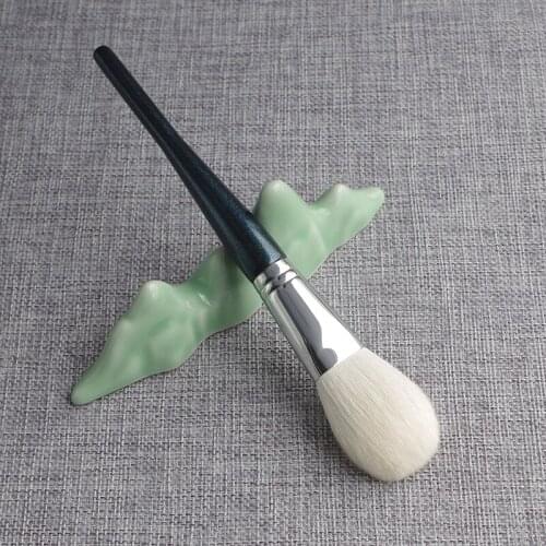 A01 Professional Handmade Make Up Brush Large Flat Round Face Powder Brush Soft Saikoho Goat Hair Makeup Brushes