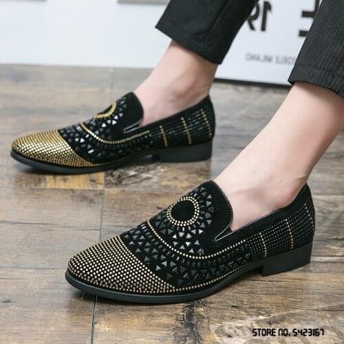 New Luxury Gold With Black Rhinestones Pointed Flats Oxford Shoes Men Casual Loafers Formal Dress Footwear Zapatos Hombre Vestir