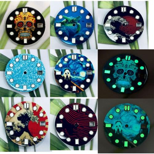 Watch accessories green luminous enamel glossy literal dial 2.85mm equipped with Japanese movement nh35.nh36 unique design