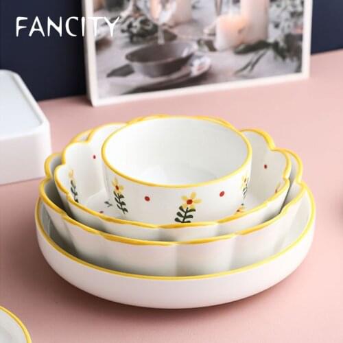 FANCITY Hand-painted yellow flower tableware, cute bowl and plate set, household fruit salad bowl, noodle bowl and plate