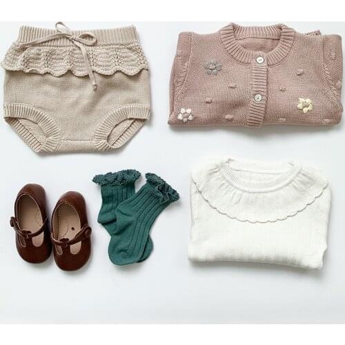 Adorable newborn baby girls lace shorts autumn winter cotton knitted Elastic Pants Shorts Solid Color Mid Waist trousers baby