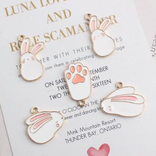New Arrival Cute Enamel White Alloy Animal Rabbit Carrot Hare Pendant Charms DIY Jewelry Findings Oil Drop Floating Pendants