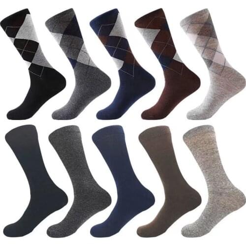 Box packing big size Breathable Elastic crew Socks Man Gift combed cotton mens business socks classical solid color plaid socks
