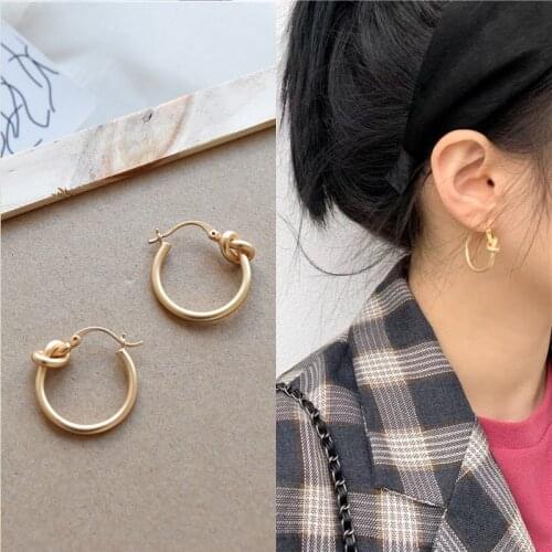 Drop Earrings for Women Retro Fashion Geometric Earrings Simple and Elegant Annular Knot Earrings Jewelry Wholesale