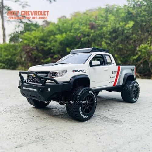 Maisto 1:27 The new 2017 Chevrolet Colorado ZR2 off-road Coupe alloy car model handicraft decoration collection toy tool gift
