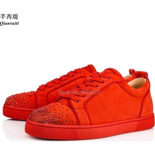 Qianruiti Fashion Men Red Suede Sneakers Crystal Studs Flat Shoes Low Top Sneakers Lace Up Rubber Sole Male Shoes