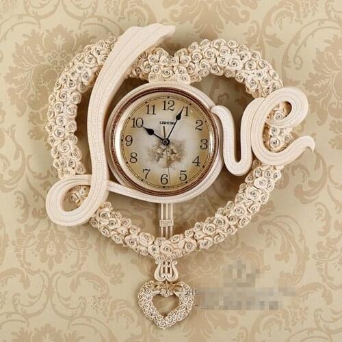 European Clocks and Watches Silent Wall Clock Living Room Creative Modern Simple Wall Clock Retro Pastoral Art Quartz Clock