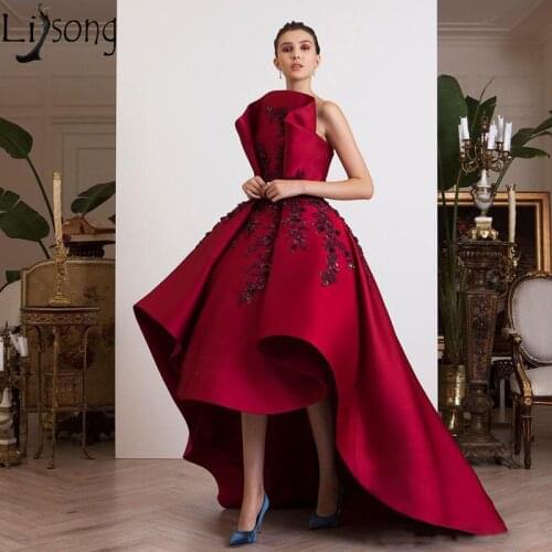Wine Red High Low Prom Dresses Strapless Beaded Evening Gowns A Line vestidos de gala Satin Sweep Train Appliqued Formal Dress