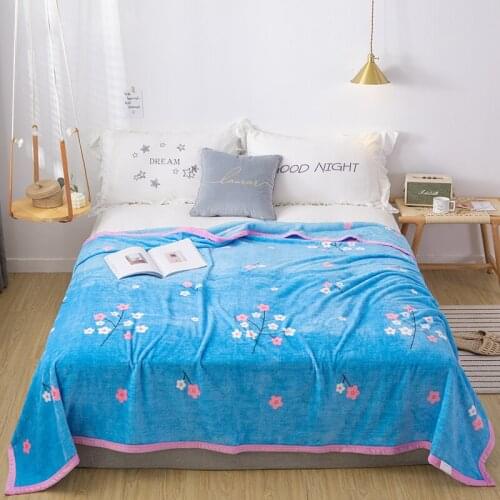 Plum blossom Thicken plush bedspread blanket 200x230cm High Density Super Soft Flannel Blanket for the sofa/Bed/Car