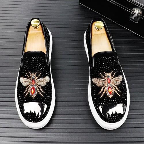 2021 New Mens Top Brand Designer shoes Male tudded Spike Loafer Casual Dress Flat Shoes lazy person Slip-On Casual shoes