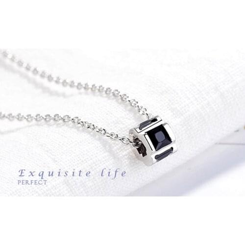 Luxury AAA Cubic Crystal Rhinestone Necklaces Beautiful Hollow Out Cylinder Necklace Crystal Pendant Necklace Jewelry for Women