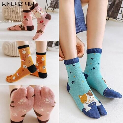 Street Fashion Women Girl Two Finger Socks Colorful Japanese Style Cat Cartoon Harajuku Happy Socks With Toes Novelty Hot Sell