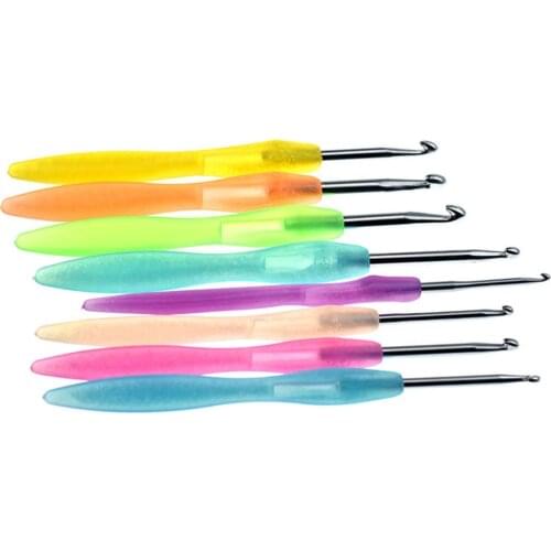 8 Sizes 2.5-6mm Candy Color New Knitting Crochet Hooks Set Weave Crochet Hook Knitting Needle Tool For Women Wife DIY Craft Tool