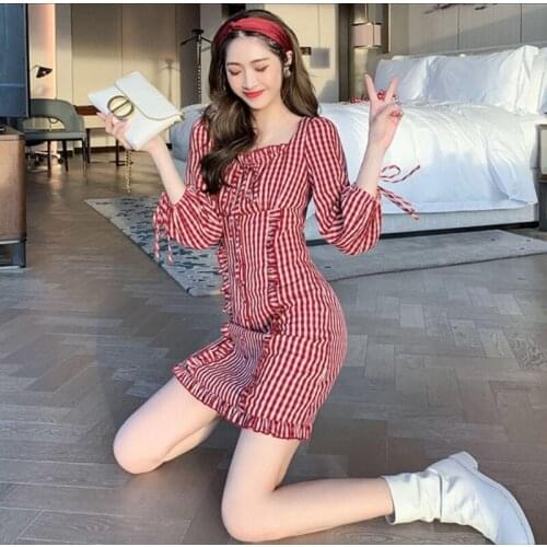 Dress early autumn new style French retro plaid red A-line skirt sweet collar aural edge bubble sleeve skirt