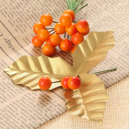 50Pcs Artificial Yellow Red Sprayed Holly Berries & 50x Silk Gold Fake Flower Leaves Garland Wreath Wedding Craft DIY Decoration