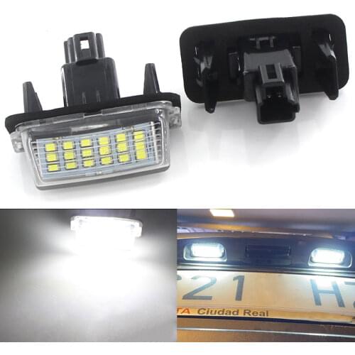 2PCS Error Free LED License Plate Light For Toyota Avensis Yaris Ractis Camry Corolla Prius Verso S Vitz Levin Esquire Prius C