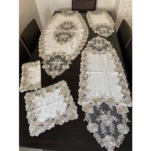 AĞAOĞULLARI Tablecloths