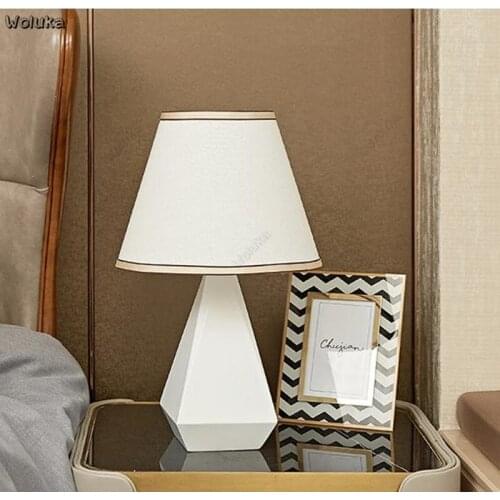 Modern minimalist bedroom bedside table lamp model room decoration Nordic home white decoration CD50 W07