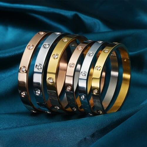 2021 New Exquisite Fashion Lovers Bracelets Woman Bracelets Stainless Steel Bangles Cubic Zircon Golden Woman Jewelry Gifts