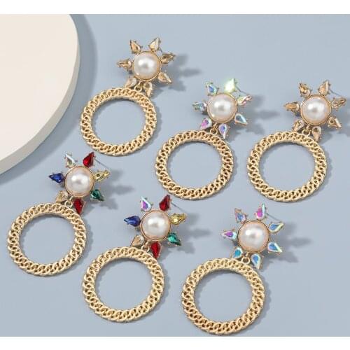 Pauli Manfi Simple and Exaggerated Round Metal Imitation Pearl Flower Earrings Womens Popular Banquet Jewelry Accessories