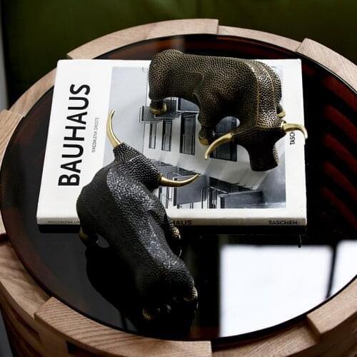 Small ornaments Modern simple pure copper creative cattle ornaments light luxury living room tea table decoration crafts