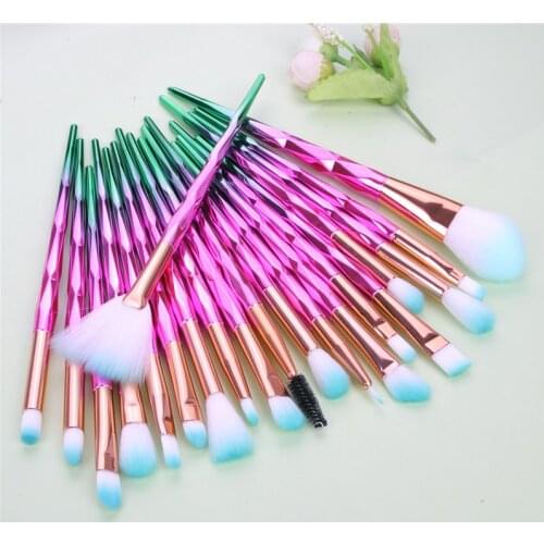 20pcs Makeup Brushes Set Diamond Crystal Handle Powder Foundation Eyeshadow Eyetail Concealer Highlight Blush Lip Cosmetics tool
