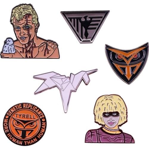 Blade Runner Badge Tyrell Brooch Horror bleeding Man Enamel Pin Paper Art Pins Film Themed Jewelry