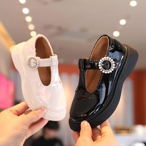 Kids Buckle Strap Retro Shoes For Girls Patent Leather Princess Shoes Round Toes 2021 Autumn Flat Mary Jane Shoe Size 26-36