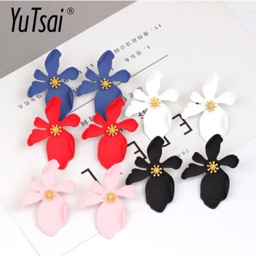 YuTsai Stud Earrings
