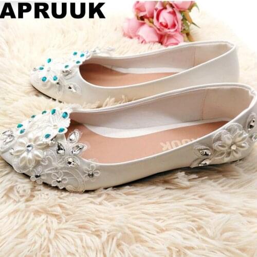 Flat wedding shoes woman sweet handmade lace pearls woman ballet flats brides shoes plus size bridal shoes