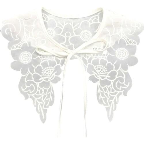 Vintage Hanfu Dress Fake Collar Shawl Wrap Hollow Out Embroidery Butterfly Half Shirt Necklace Decorative Capelet Dickey