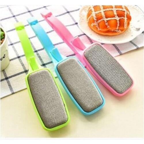 Rotatable static dry scrubbing brush Creative electrostatic dry cleaning brush dust brush can be rotated