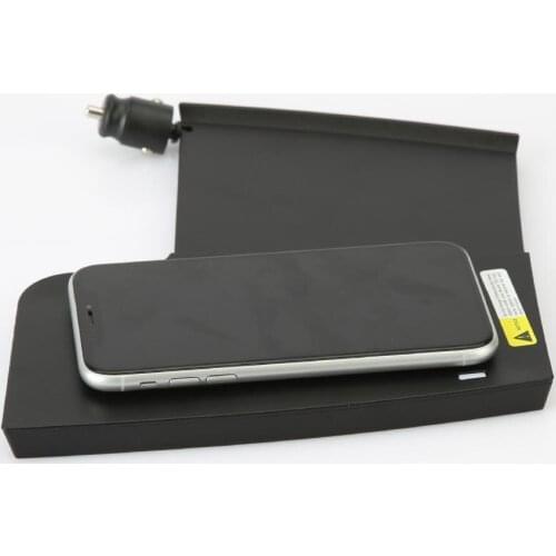 Anti-scratch Skid-proof Wireless Charger Compact 15W Car Phone Fast Charging Pad Mat for FORD FOCUS 2019-2021