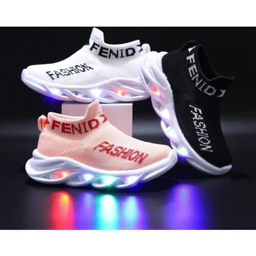 2021 Mesh Childrens Shoes Boys Casual Sports Shoes Girls Rubber Letters 3-8 Years Old Luminous Running Shoes Bright