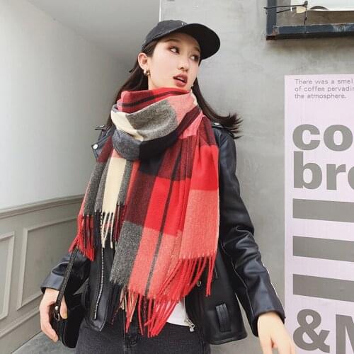 New arrival Fashion comfortable elegant high quality Scarf Autumn winter elegant vintage thick warm cute plaid knit scarf