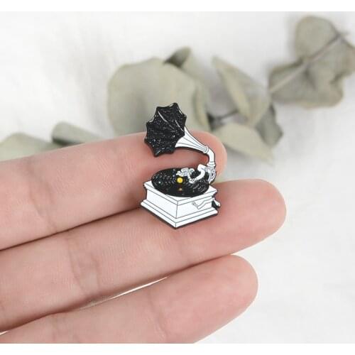 Phonograph Pins Space Pin Solar System Brooch Sweater Backpack Denim jackets Accessories Planets Pins up