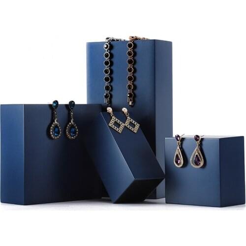 Jewelry, Jade, Necklace Display Props, Square Bright Bracelet, Jewelry Shooting Props, Counter Display Stand