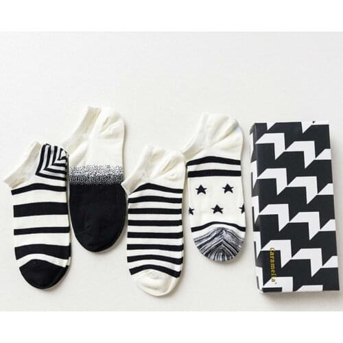 Newest Gift Box Men Socks 4Pairs Cotton Male Sox Personality All-purpose Sock Simple Hidden Mens Socks Anti Slip