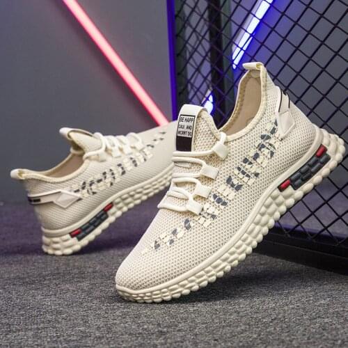 Breathable Non-slip Wear-resistant Outdoor Walking Shoes New Light Mesh Men Shoes Comfortable Casual Mens Sneaker