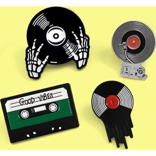 'GOOD VIBES'Vinyl Record tape CD Gramophone Enamel Brooch DJ Skeleton Hand Pins Leather Badge Music Lovers Jewelry Gift brosa