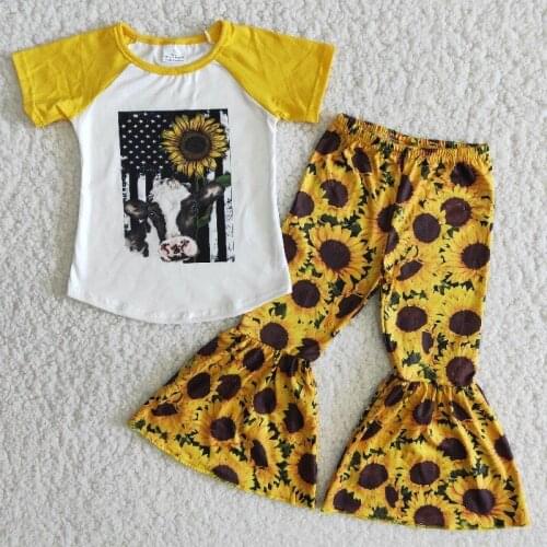 Wholesale baby girls fashionable clothing children summer boutique cow top sunflower bell pants kids outfits sets clothes RTS