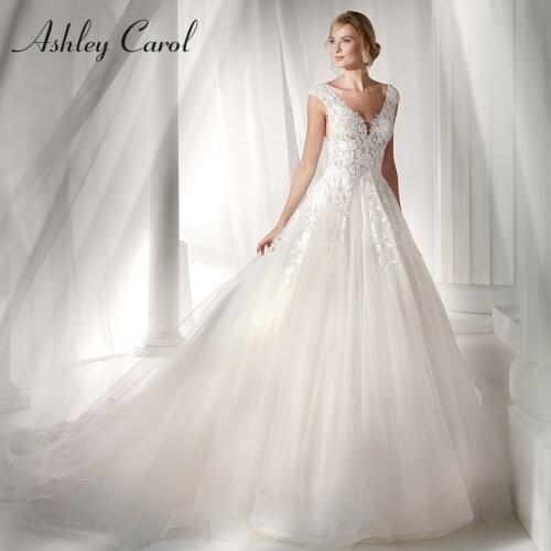 Ashley Carol Vintage Wedding Dress 2021 Sexy V-neckine Tulle Appliques Sleeveless Backless Bride Dress Bridal Gowns Plus Size