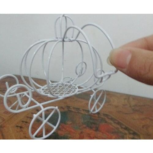 White Carriage Designed Hollow Sugar Candy Box Holder Chocolate Gift Packing Container Wedding Party New Year Decoration