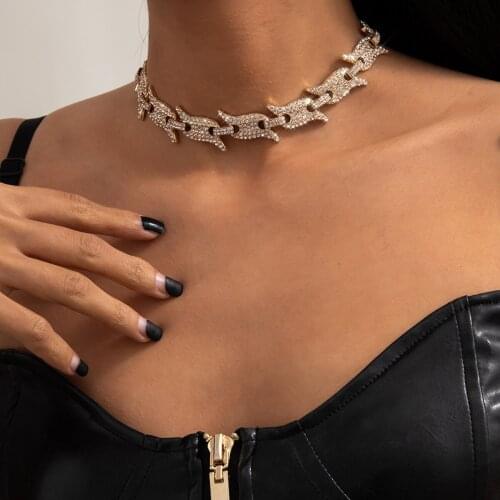 Creative Crystal Unique Necklace Ladies Punk Rhinestone Chunky Neck Chain Retro Necklaces Fashion Glamour Girl Jewelry Gift