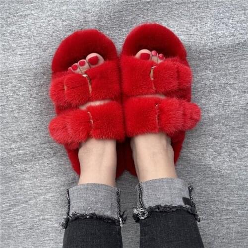2021 New Arrival Woman Shoes Luxury Fluffy Fur Slippers Ladies Indoor Warm Furry Fur Slipper Women Amazing Plush Fur Slides