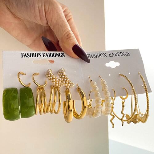 KISS WIFE Trendy Colorful Transparent Resin Hoop Earrings Set for Women Girls Geometric Irregular Metal Acrylic Earrings Jewelry