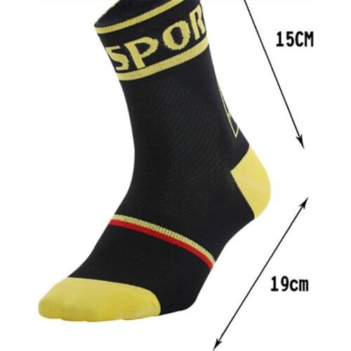 2 Pairs/Lot Men Outdoor Running Cycling Sports Socks Unisex Anti Slip Seamless Sports Marathon Football Basketball Hiking Socks