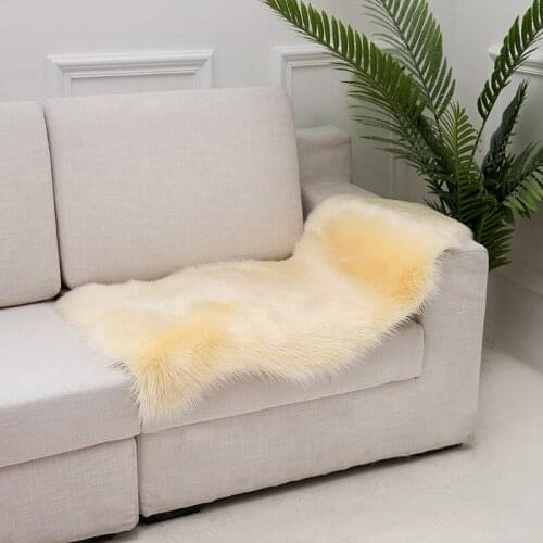 Long Plush Artificial Fur Irregular Shape Soft Comfortable Carpet Floor Mat For Home Decoration Rug Bedroom Room Bay Window Mat