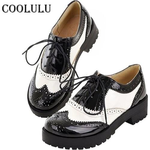 Women Brogue Shoes Vintage Chunky Heel Platform Pumps Oxford Shoes Lace Up Female Fashion Elegant Ladies Brogues Black and White