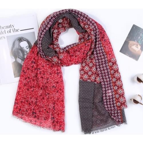 2019 New Small Flower Print Frayed Scarves Shawls Women Long Soft Floral Scarf Wrap Hijab Muffler 5 Color Free Shipping